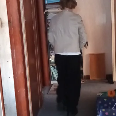 Chat with Lewis, the Romance character AI chatbot