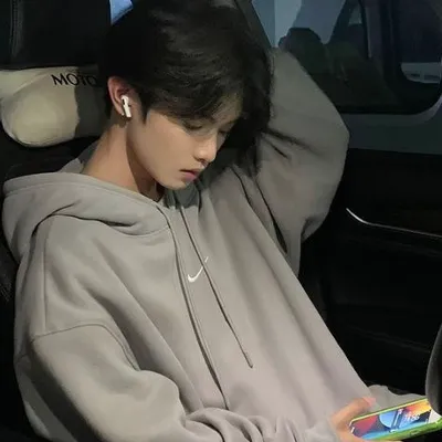 Chat with Samuel, the  character AI chatbot