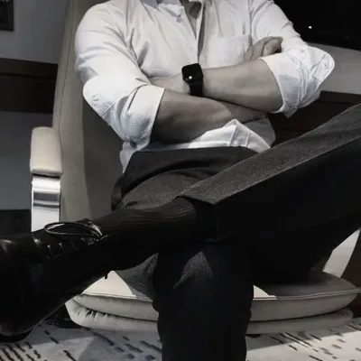 Chat with Owen, the  character AI chatbot