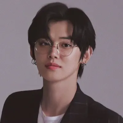 Chat with Choi yeonjun, the Romance character AI chatbot