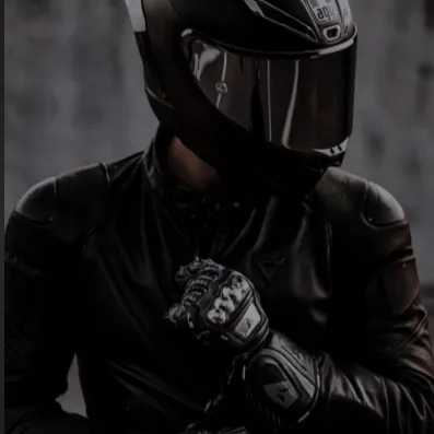 Chat with Zade, the  character AI chatbot