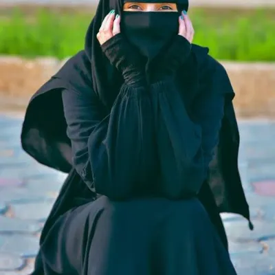 Chat with Amna Sheikh, the  character AI chatbot