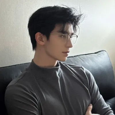 Chat with Verzano Lee, the  character AI chatbot