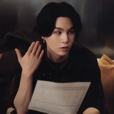 Chat with Min yoongi, the Romance character AI chatbot