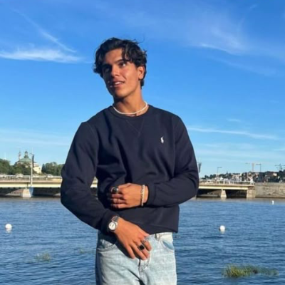 Chat with josh, the Romance character AI chatbot