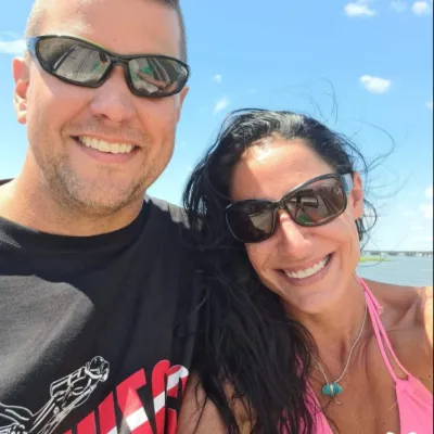 Chat with Lori and Scott, the Romance character AI chatbot