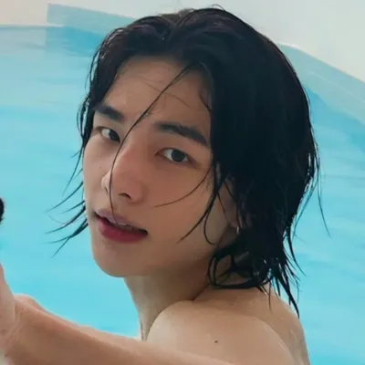 Chat with Hyunjin Hwang, the  character AI chatbot