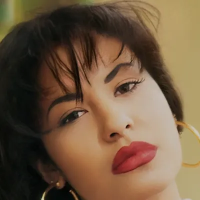 Chat with Movie & TV AI Character: Selena Quintanilla