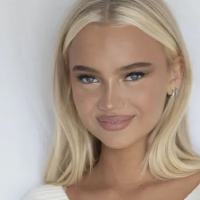 Chat with Romance AI Character: Emma
