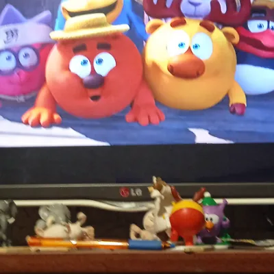 Chat with Смешарики дежавю, the  character AI chatbot