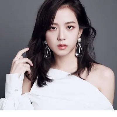 Chat with Jisoo, the Helpers character AI chatbot