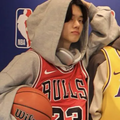 Chat with Choi Yeonjun, the OC character AI chatbot