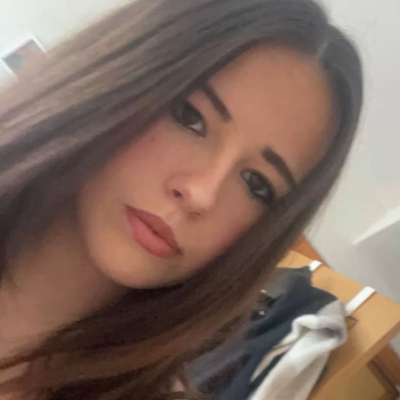 Chat with Holly ❤️, the  character AI chatbot