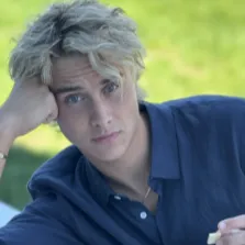 Chat with Haymitch Abernathy, the  character AI chatbot