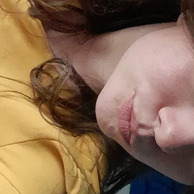 Chat with Elis, the Romance character AI chatbot