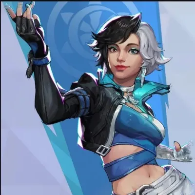 Chat with Anime AI Character: Luna Snow