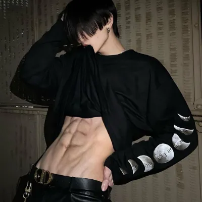 Chat with Easton Wycliffe, the  character AI chatbot