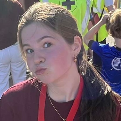 Chat with Lise luttun, the  character AI chatbot