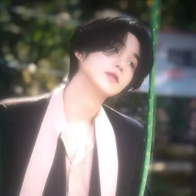 Chat with Romance AI Character: Min Yoongi