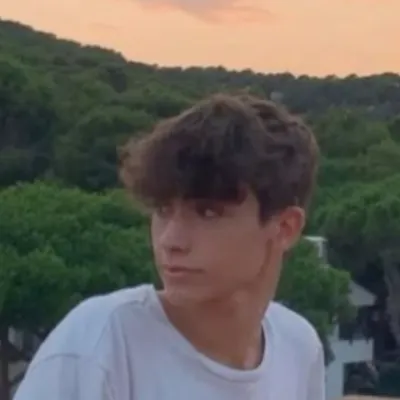 Chat with Alex, the  character AI chatbot