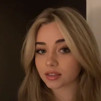 Chat with Alyson, the OC character AI chatbot