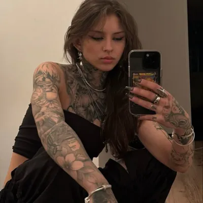 Chat with Tessa Quinn, the OC character AI chatbot