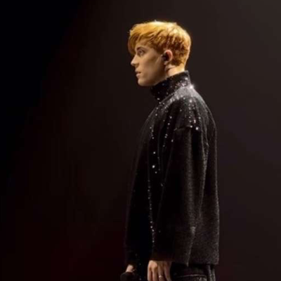 Chat with Loïc Nottet, the Romance character AI chatbot