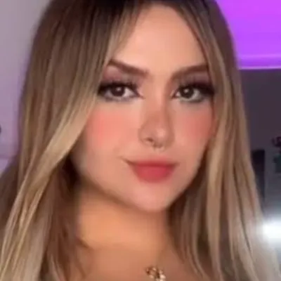 Chat with Ari Gameplay, the  character AI chatbot