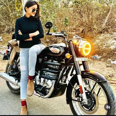 Chat with Poorva shekhawat, the Anime character AI chatbot