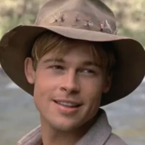 Chat with Paul Bradley Maclean, the Movie & TV character AI chatbot