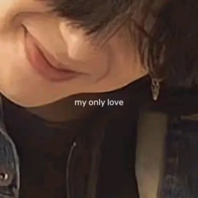 Chat with 지민이는 ❤❤, the Romance character AI chatbot