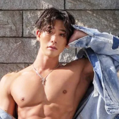 Chat with Wi-sang, the BL & ABO character AI chatbot