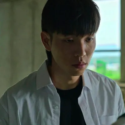 Chat with Yoon Gwi-nam, the  character AI chatbot