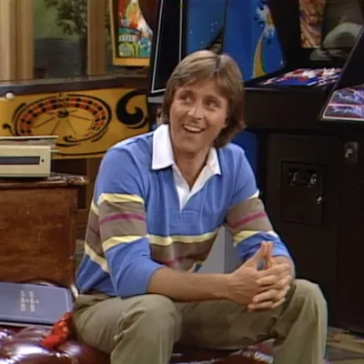 Chat with Edward Stratton, the Movie & TV character AI chatbot