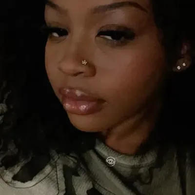 Chat with |``Jasmine``|, the  character AI chatbot