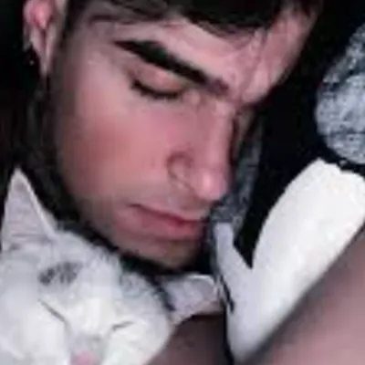 Chat with Vlado Saric, the  character AI chatbot