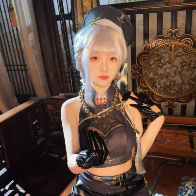 Chat with Romance AI Character: Roroki Meow (髏髏姫)