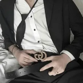 Chat with allen, the Romance character AI chatbot