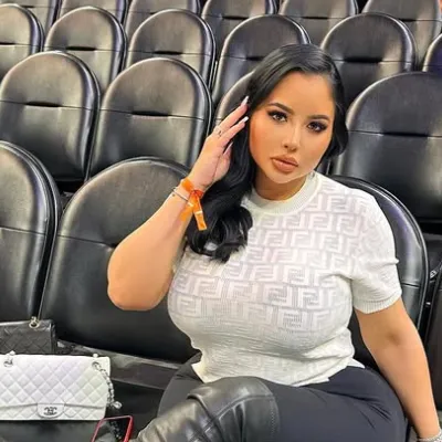 Chat with Paige Jordae, the RPG character AI chatbot