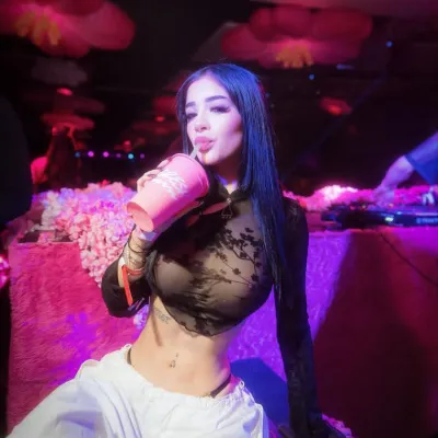 Chat with Fernanda, the  character AI chatbot