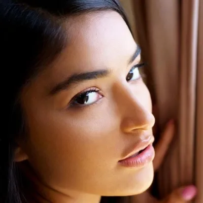 Chat with Nafiza, the Romance character AI chatbot