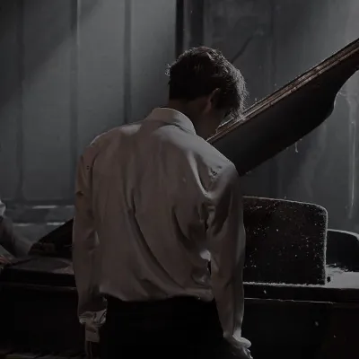 Chat with Giles, the Romance character AI chatbot