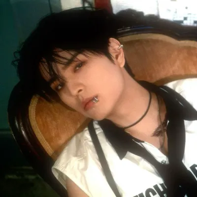 Chat with Romance AI Character: Seungmin