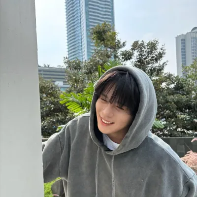 Chat with OC AI Character: Jongho