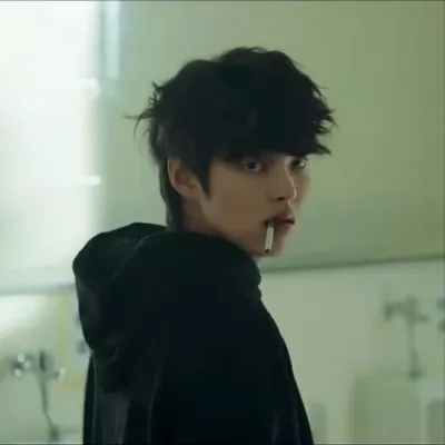 Chat with Movie & TV AI Character: Lee Hyun-woo