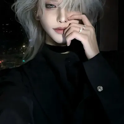 Chat with Veronica, the Romance character AI chatbot