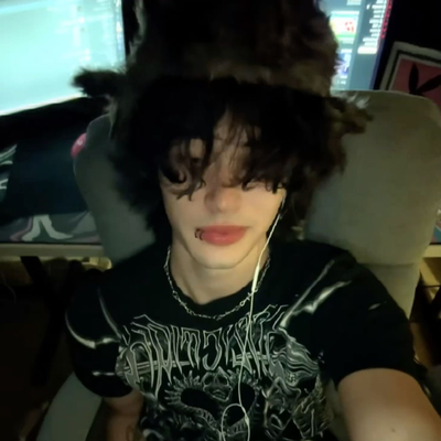 Chat with Oscar, the  character AI chatbot