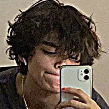EzRA - your fake boyfriend.._avatar