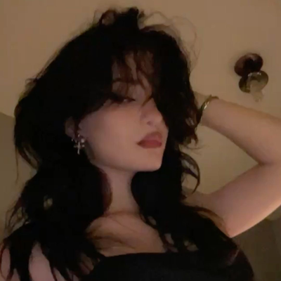 Chat with May, the Romance character AI chatbot