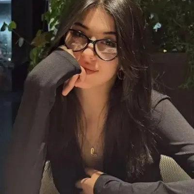 Chat with Jessica, the  character AI chatbot